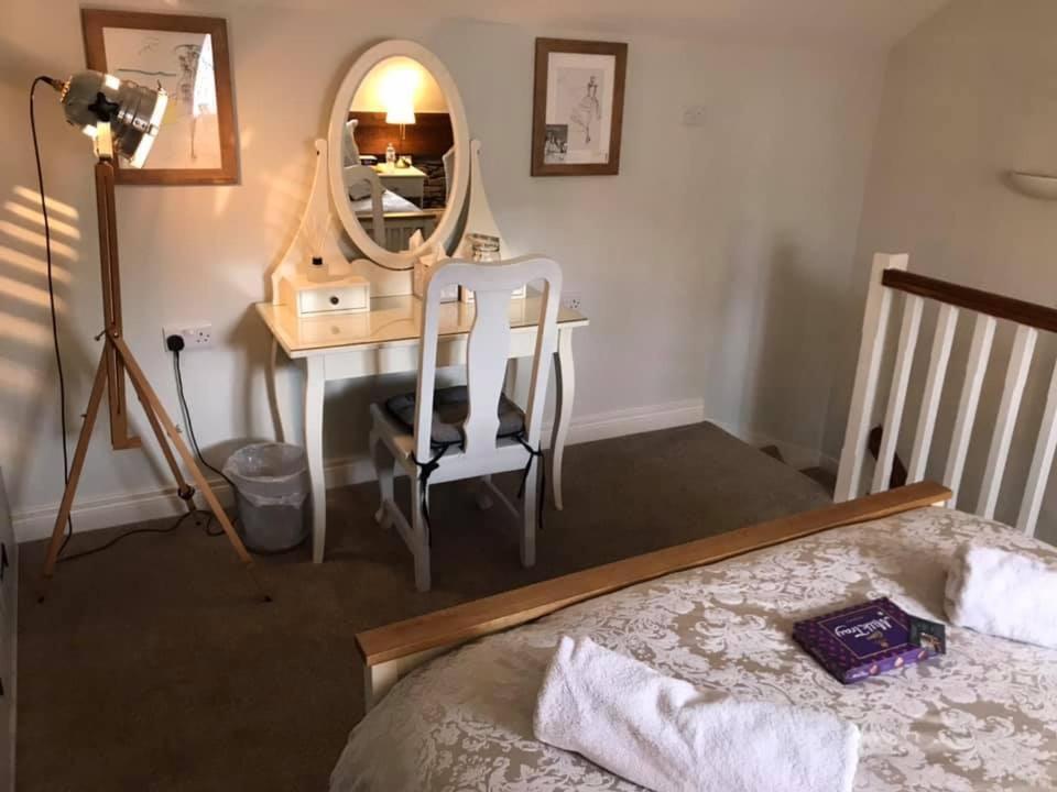 Arthur Street Guest Cottage No16 ฮิลล์สโบโร ภายนอก รูปภาพ